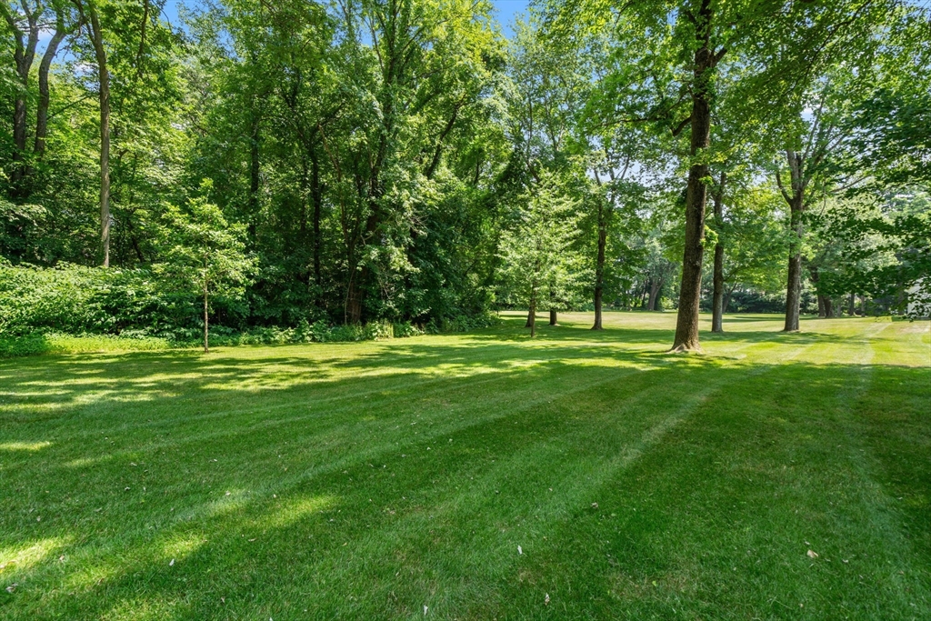 3 Suburban Road Worcester, MA 01602 - Photo 17 of 23