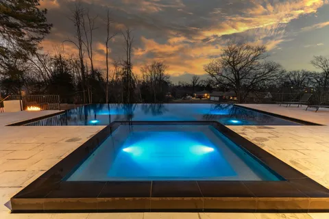 $6,246,996 | 818 Brentview Drive, Nashville, TN 37220