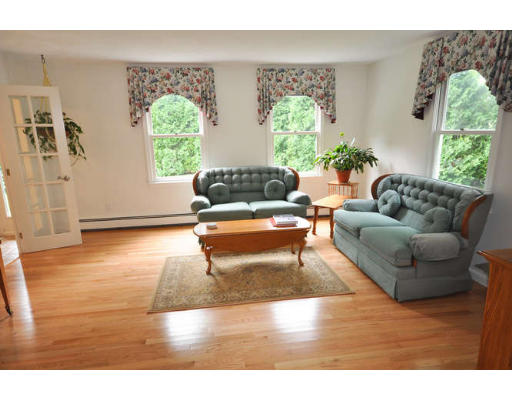 2 Northbriar Road Acton, MA 01720 - Photo 4 of 30 Gallery Image 4