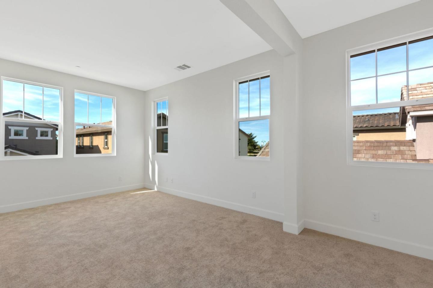 584 Rosa Monte Way Marina, CA 93933 - Photo 18 of 26 Gallery Image 18