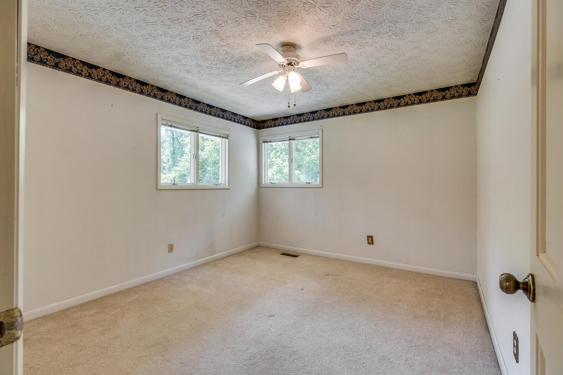 289 Fall Creek Road Blountville, TN 37617 - Photo 27 of 57 030