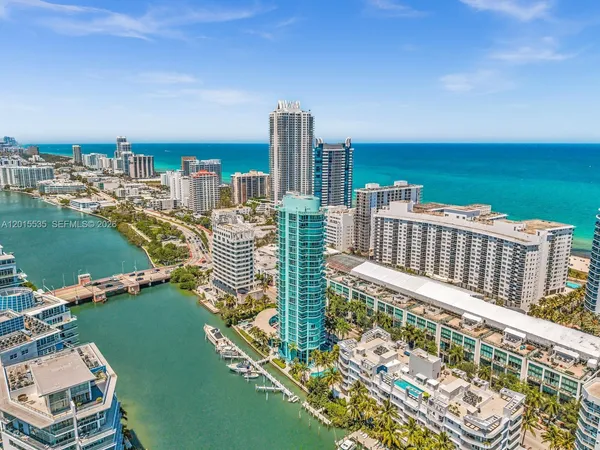 $5,800 | 6000 Indian Creek Drive, Unit 6A, Miami Beach, FL 33140