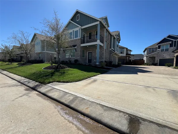 $2,350 | 7743 Swooping Swallow Lane, Katy, TX 77493