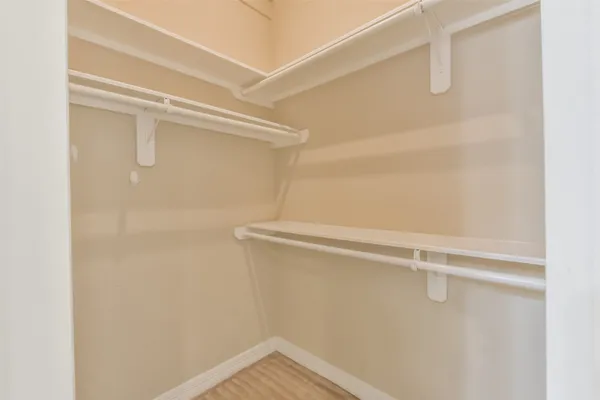 $1,950 | 10909 Redbird, Conroe, TX 77385