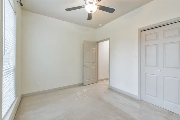 $1,950 | 10909 Redbird, Conroe, TX 77385