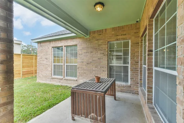 $1,950 | 10909 Redbird, Conroe, TX 77385
