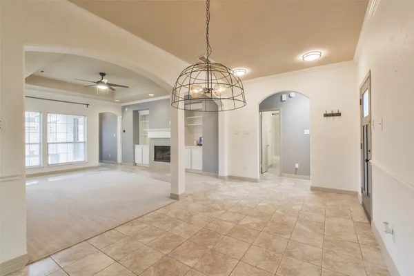 $1,950 | 10909 Redbird, Conroe, TX 77385