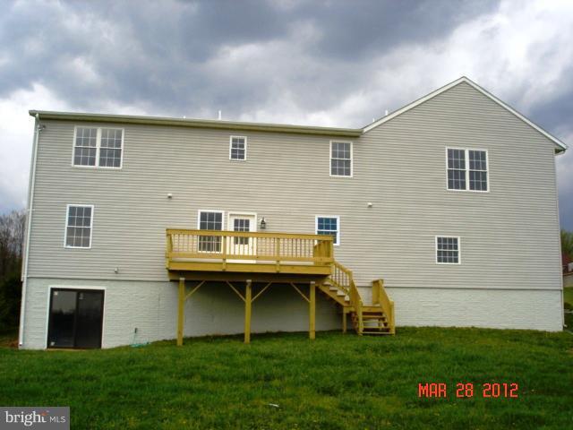 119 Fantasia Road Inwood, WV 25428 - Photo 13 of 30 Exterior (Rear)