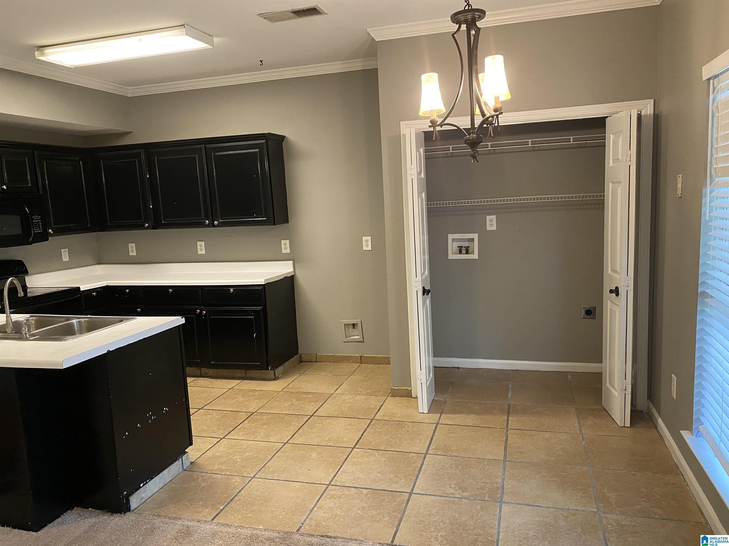 440 Cambrian Ridge Trail Pelham, AL 35124 - Photo 10 of 23