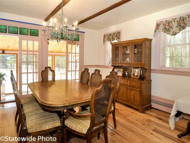 400 Carpenter Road Scituate, RI 02831 - Photo 11 of 25 Dining Room.