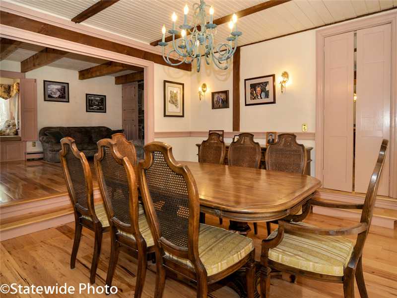 400 Carpenter Road Scituate, RI 02831 - Photo 10 of 25 Dining Room.