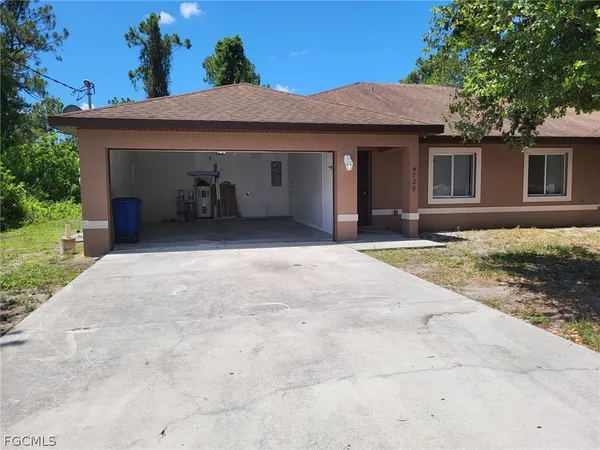 $1,700 | 4731 30th Street Southwest, Lehigh Acres, FL 33973