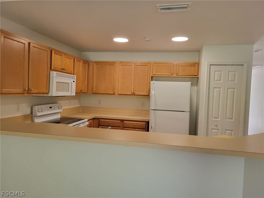 4731 30th Street Southwest Lehigh Acres, FL 33973 - Photo 4 of 13