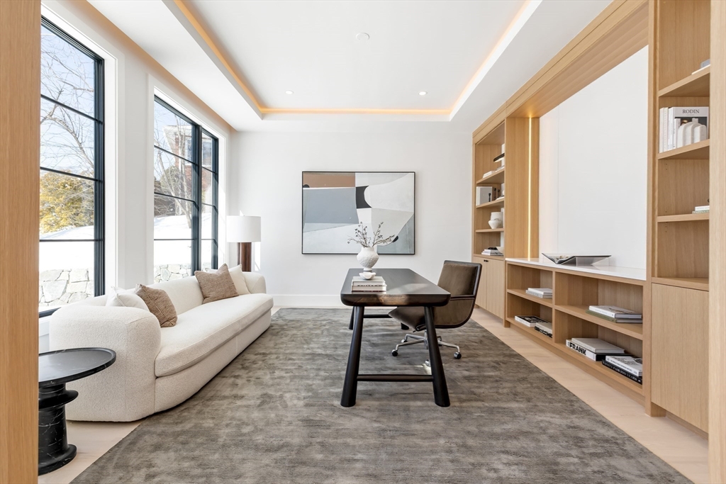 28 Dorothy Road Newton, MA 02459 - Photo 13 of 27