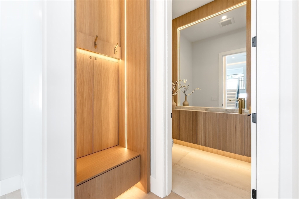 28 Dorothy Road Newton, MA 02459 - Photo 20 of 27