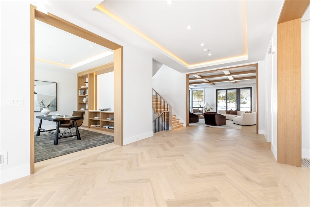 28 Dorothy Road Newton, MA 02459 - Photo 2 of 27