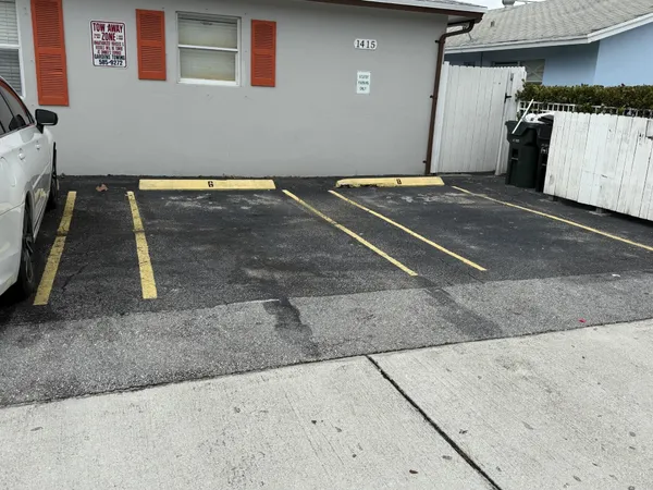 $1,800 | 1415 North J Street, Unit 6, Lake Worth Beach, FL 33460