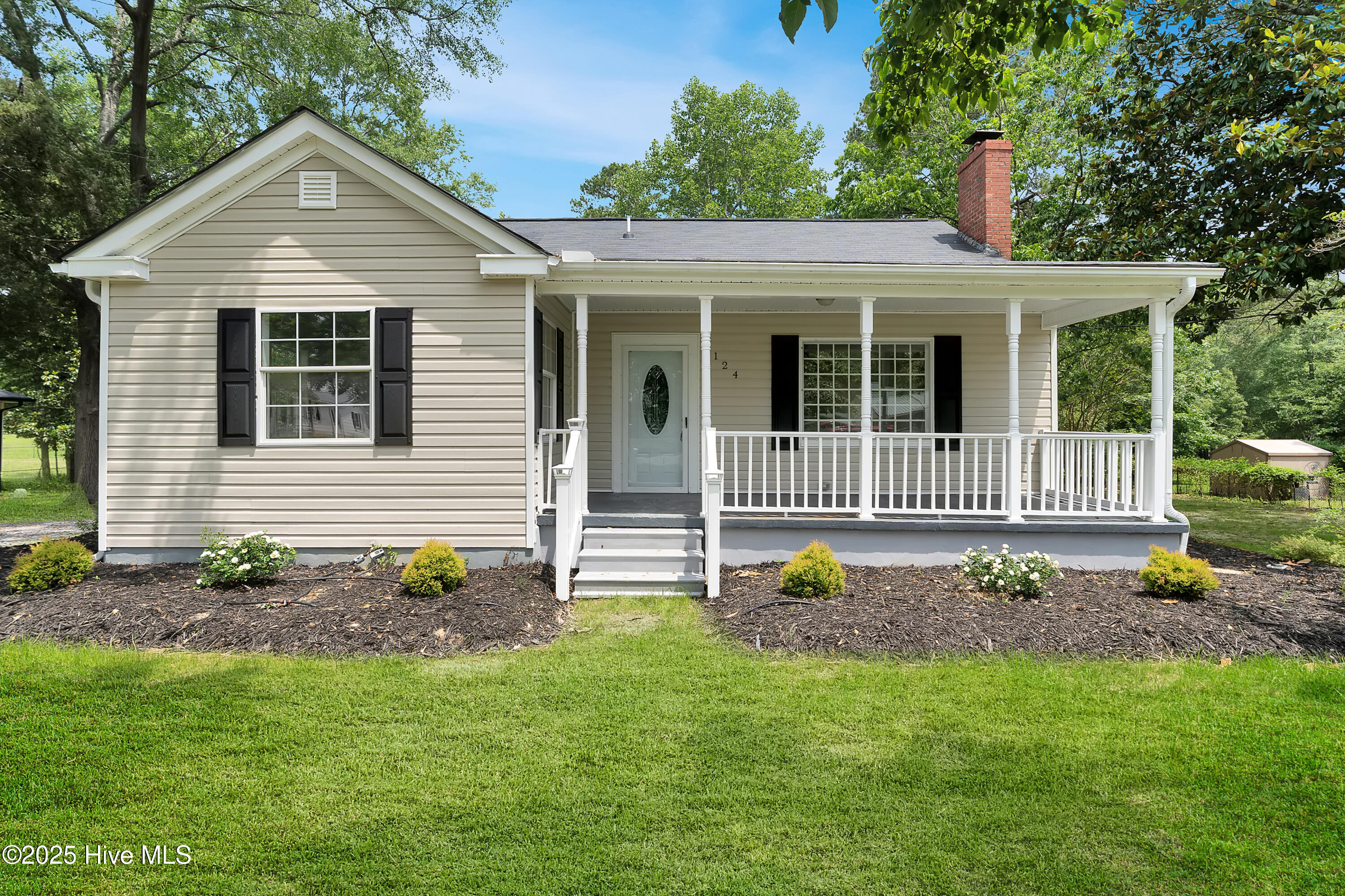 124 Parker Street Rockingham, NC 28379 - Photo 1 of 26 DSC09330