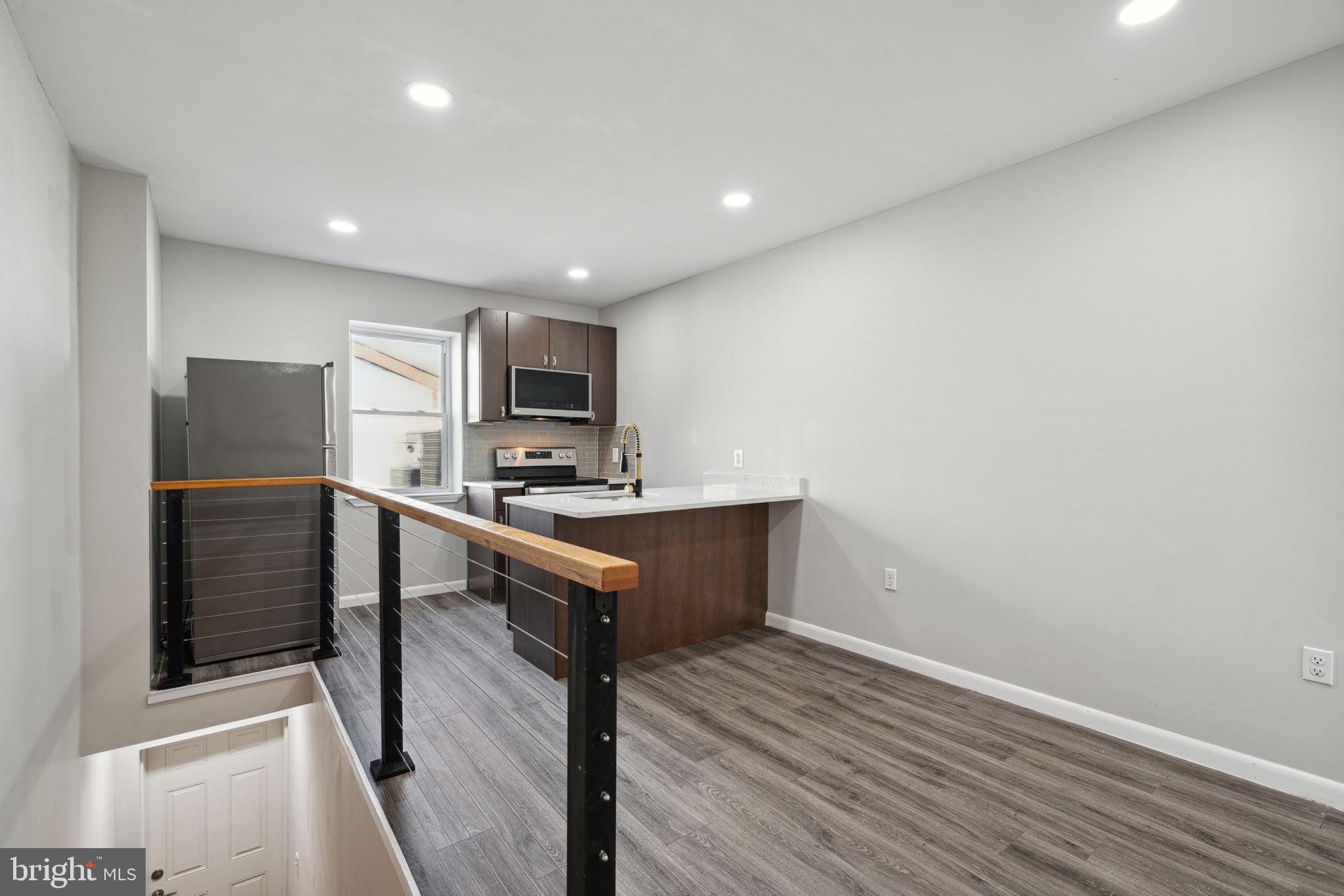 175-77 West Girard Ave Unit 2  