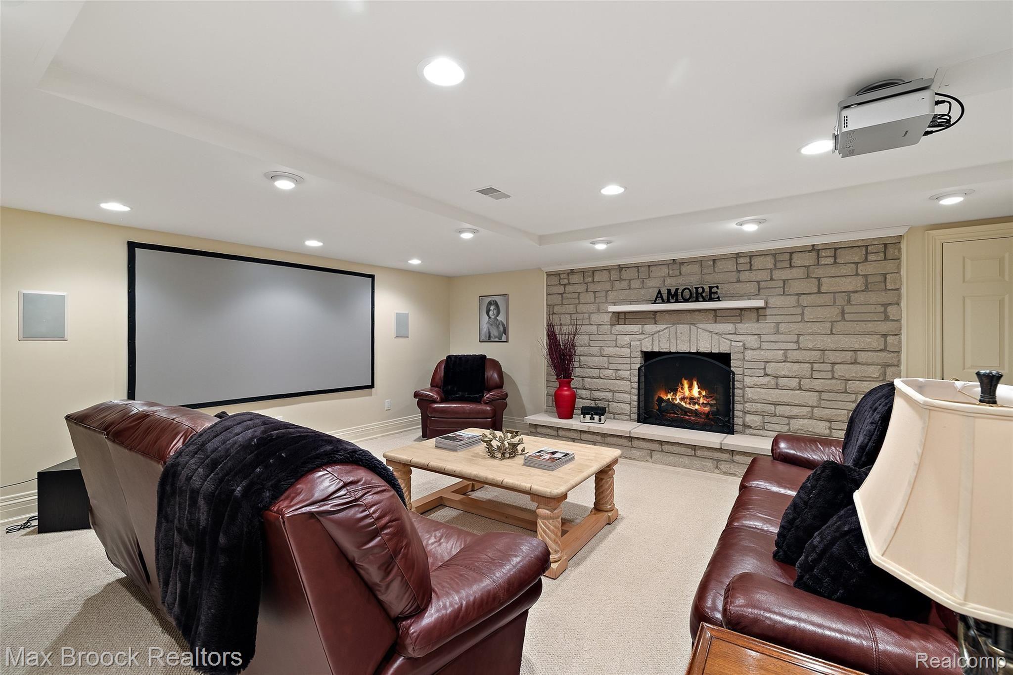 28501 West 14 Mile Road Farmington, MI 48334 - Photo 51 of 67 28501 14 Mile-130.jpg