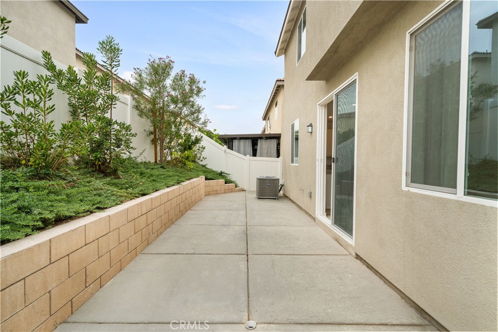 542 Colorado Drive Rialto, CA 92377 - Photo 46 of 68