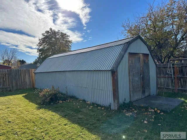 $380,000 | 4983 Pleasant View Drive, Chubbuck, ID 83202