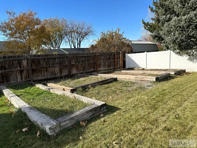 $380,000 | 4983 Pleasant View Drive, Chubbuck, ID 83202