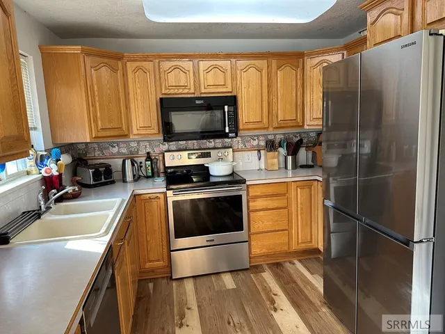 $380,000 | 4983 Pleasant View Drive, Chubbuck, ID 83202