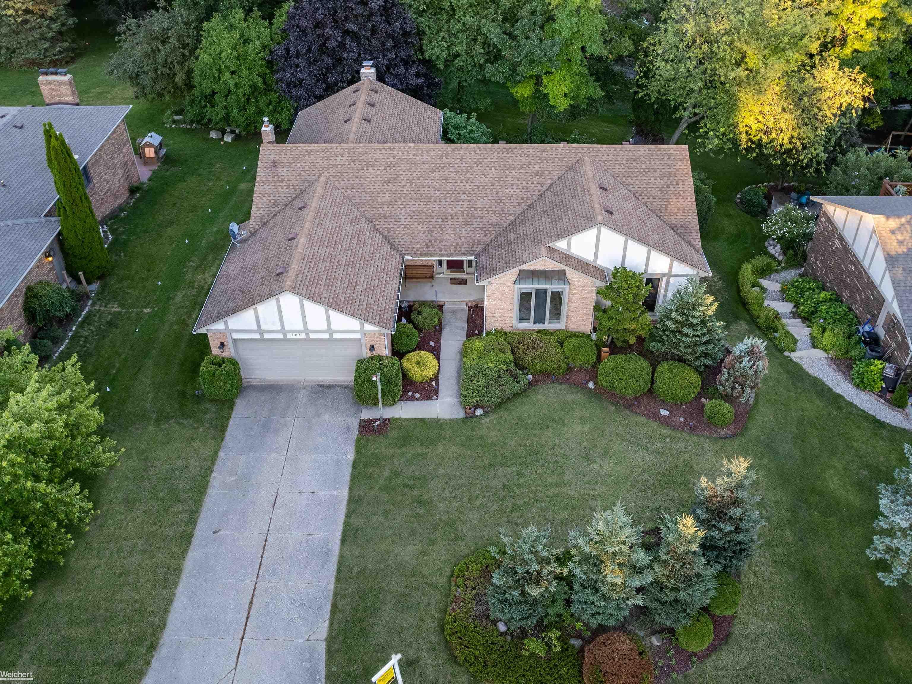 457 Lake Forest Road Rochester, MI 48309 - Photo 33 of 36 50094404-33.JPG