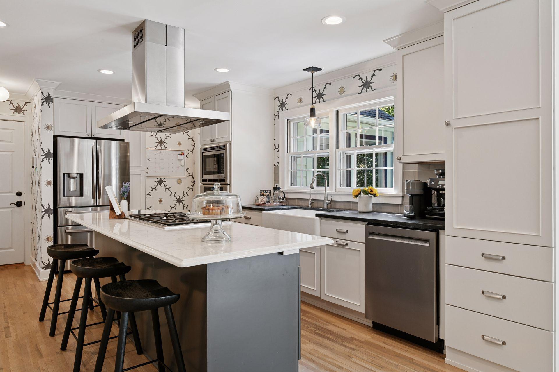 3922 Heathcote Road Deephaven, MN 55391 - Photo 14 of 58