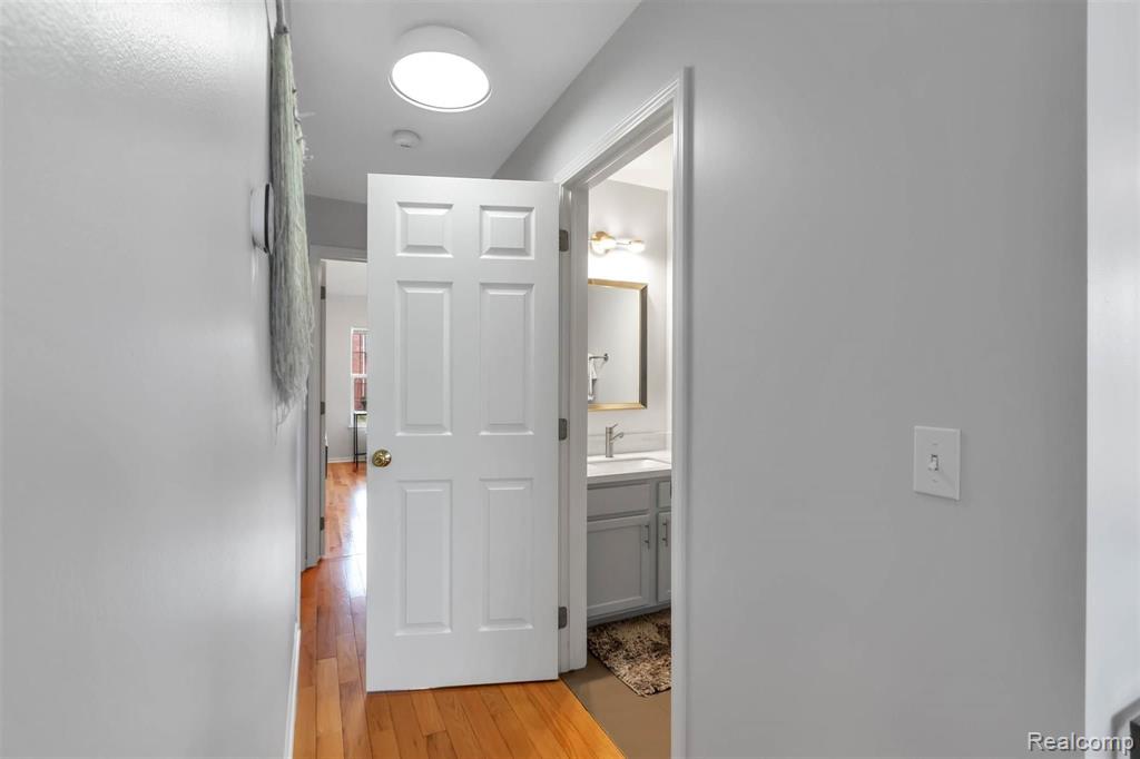 2406 Howard Street Detroit, MI 48216 - Photo 33 of 53