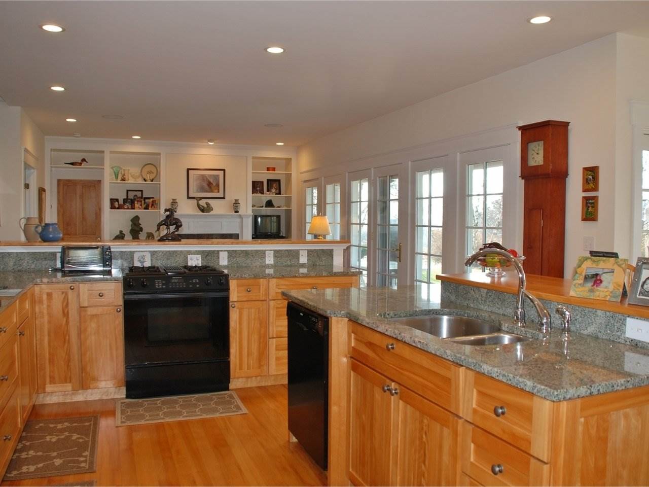 263 Golf Course Road South Burlington, VT 05403 - Photo 19 of 40