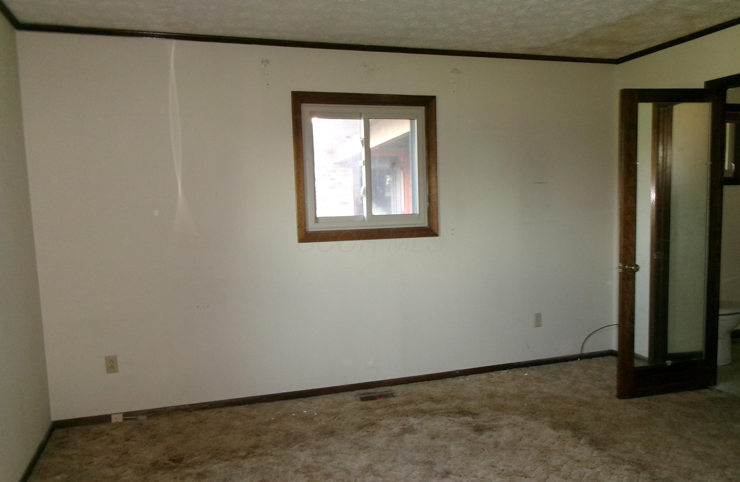 6670 Ridpath Road Grove City, OH 43123 - Photo 13 of 30 Master bedroom