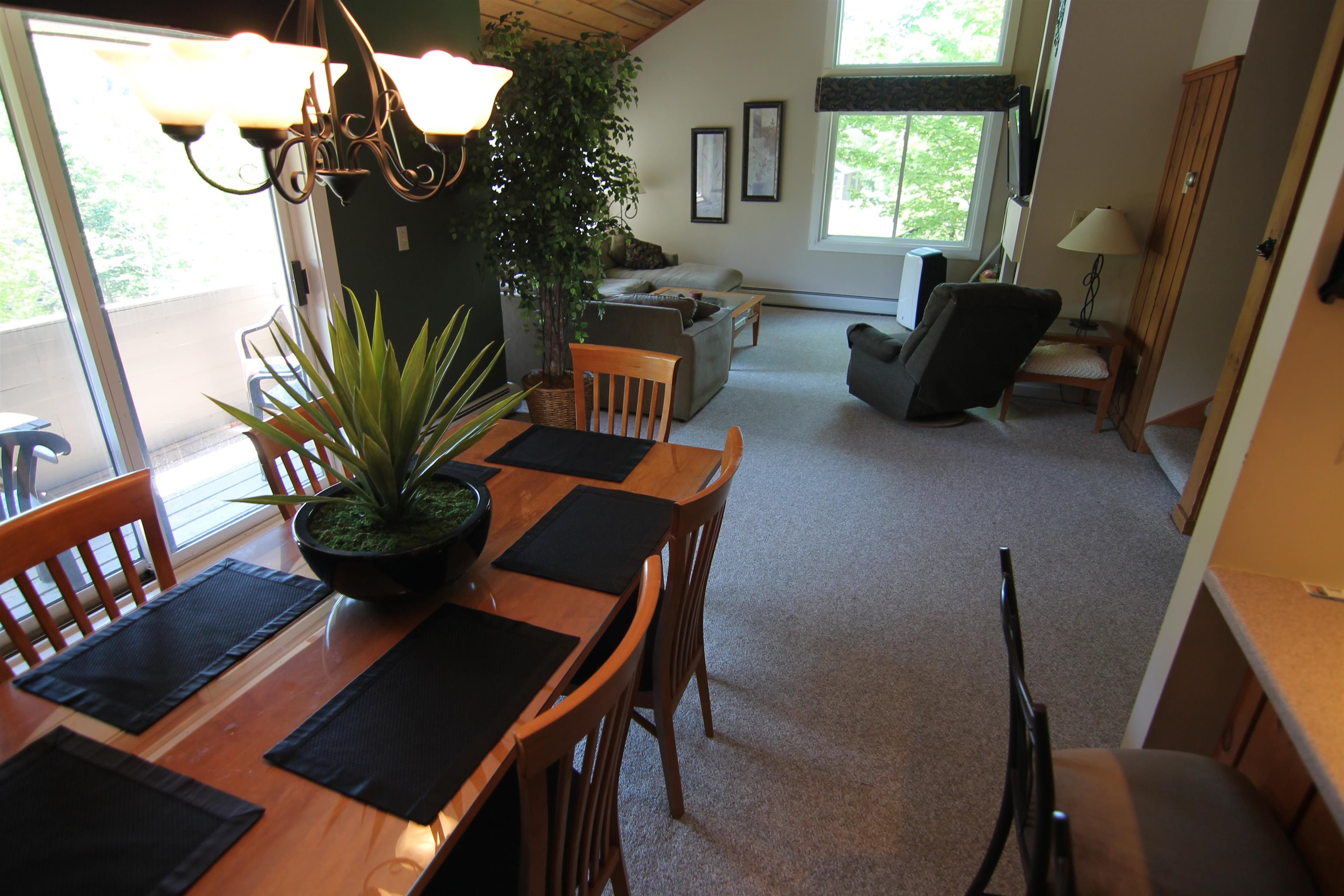 4 Highwood Road, Unit 2 Lincoln, NH 03251 - Photo 5 of 27