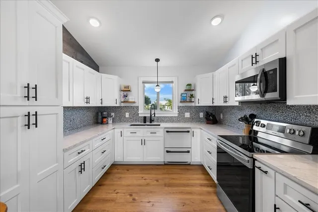 $625,000 | 4452 Kingston Drive, Hernando Beach, FL 34607