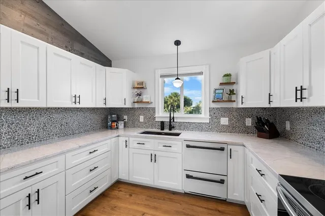 $625,000 | 4452 Kingston Drive, Hernando Beach, FL 34607