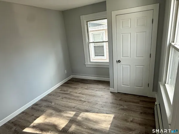 $2,500 | 78 McKinley Avenue, Unit 2, Norwich, CT 06360