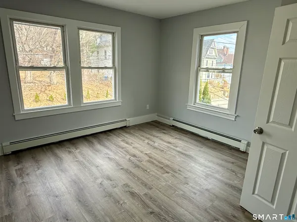 $2,500 | 78 McKinley Avenue, Unit 2, Norwich, CT 06360