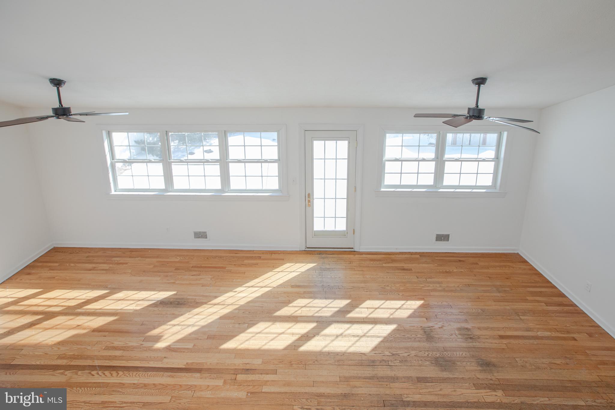 10 Constance Drive Hamilton, NJ 08620 - Photo 19 of 22