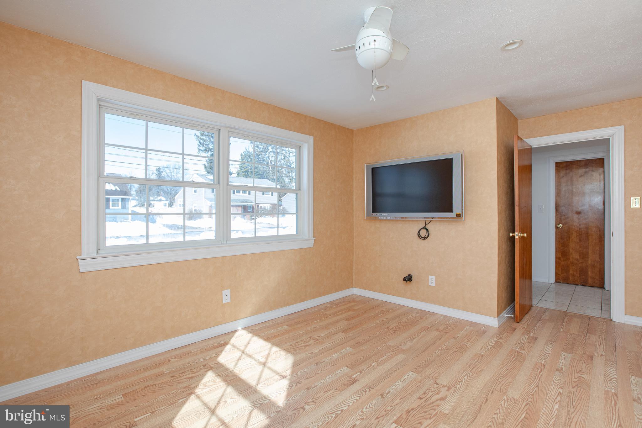 10 Constance Drive Hamilton, NJ 08620 - Photo 6 of 22