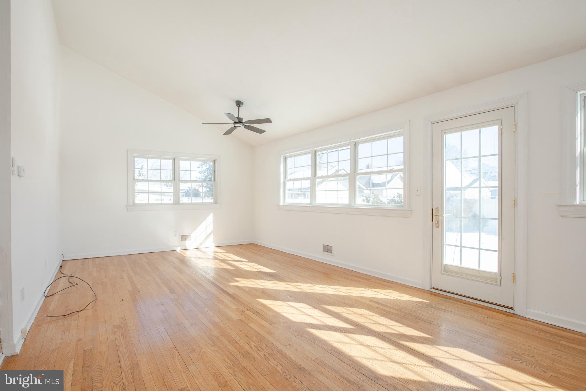 10 Constance Drive Hamilton, NJ 08620 - Photo 9 of 22