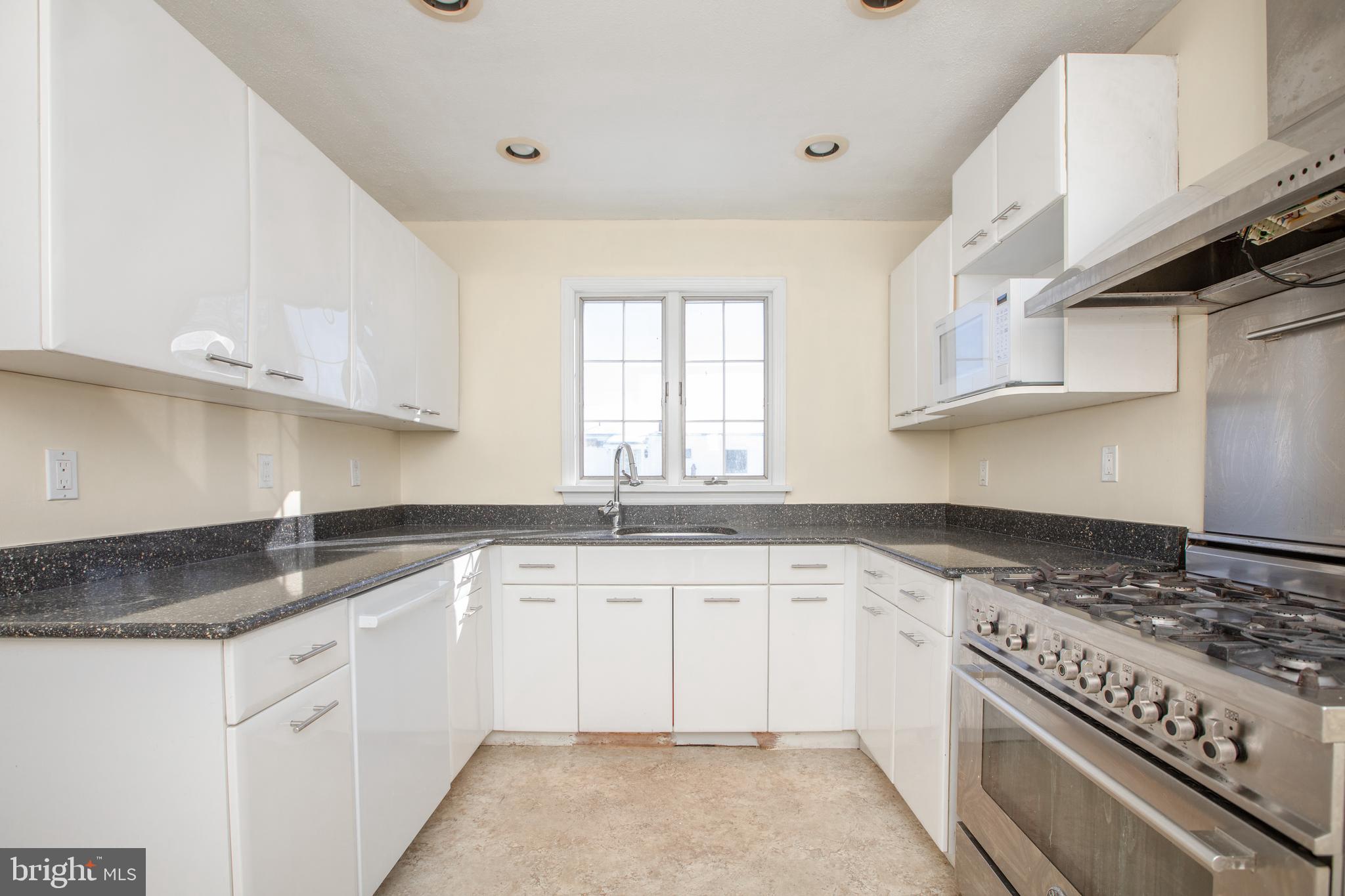 10 Constance Drive Hamilton, NJ 08620 - Photo 10 of 22