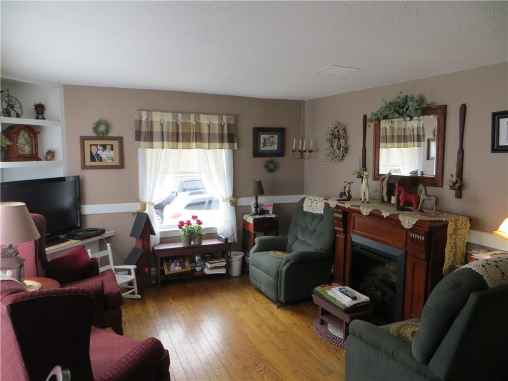 561 Aroostook Road Fort Kent, ME 04743 - Photo 4 of 32 Living Room