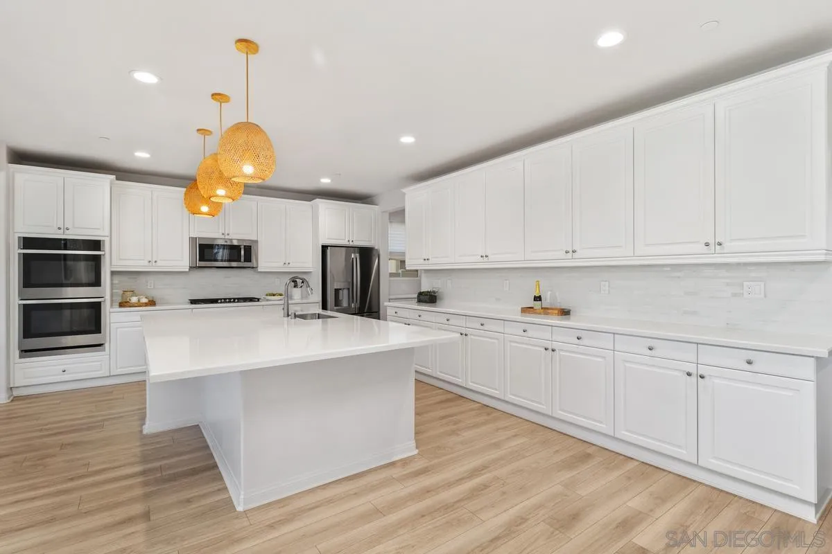 30833 Palette Road Murrieta, CA 92563 - Photo 12 of 53 Gallery Image 12