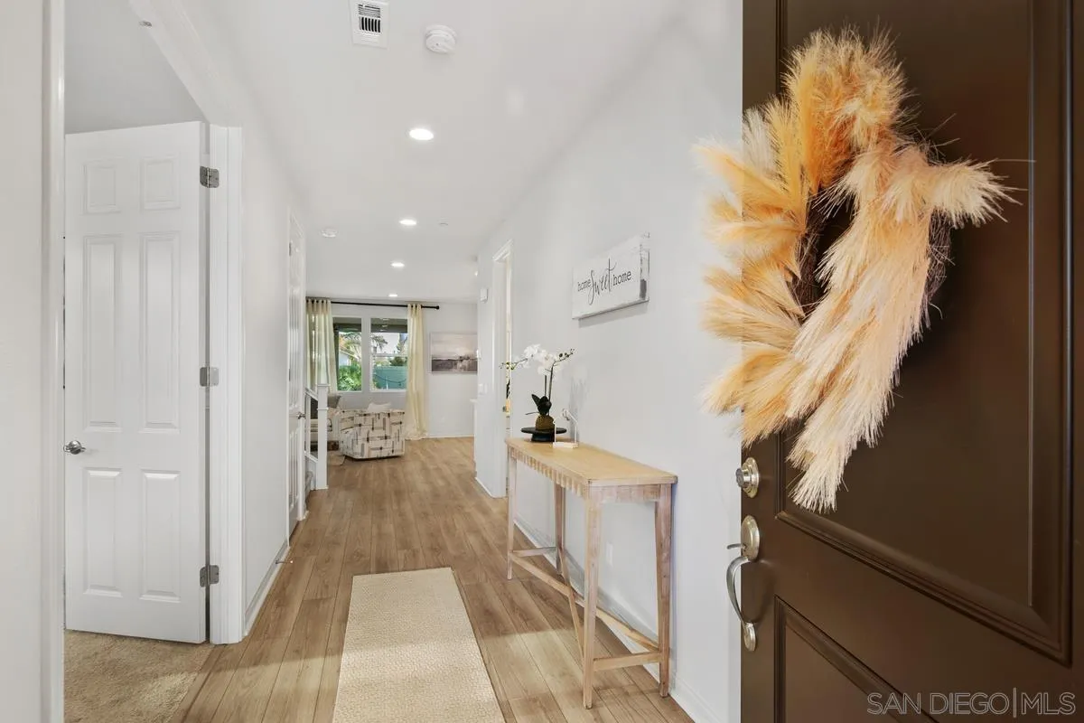 30833 Palette Road Murrieta, CA 92563 - Photo 4 of 53 Gallery Image 4