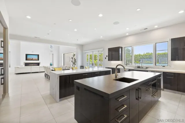 $6,999,000 | 6370 Carmel View S Street, San Diego, CA 92130