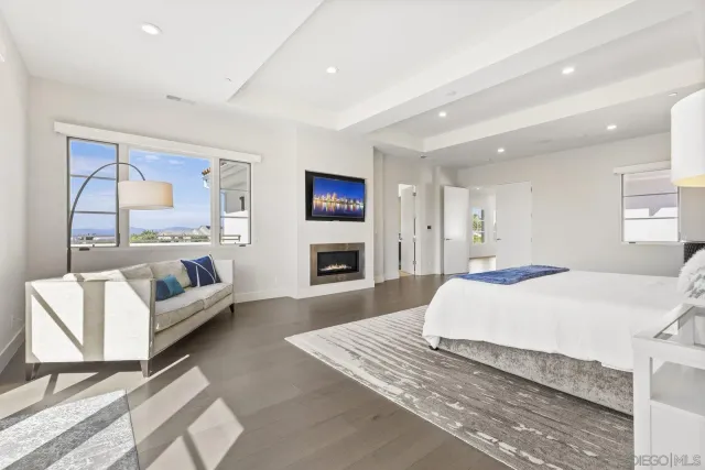 $6,999,000 | 6370 Carmel View S Street, San Diego, CA 92130