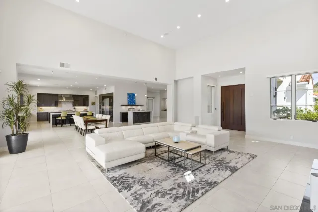 $6,999,000 | 6370 Carmel View S Street, San Diego, CA 92130