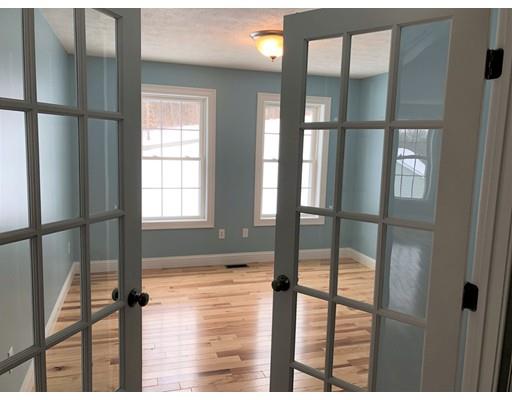68 B Barrel Road Westminster, MA 01473 - Photo 15 of 26 a view of an entryway