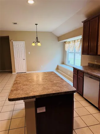 $2,250 | 11956 Kingsville Drive, Frisco, TX 75035